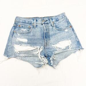 Levi’s 501 Raw Hem Denim Jeans Cutoff Button Fly Light Wash Size 26